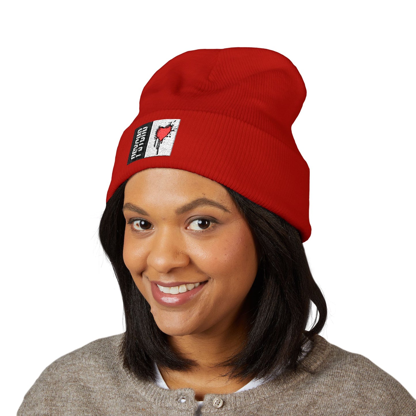 Embroidered Cuffed Beanie with Heart Design - Cozy Winter Accessory, Perfect Gift for Friends, Unisex Hat, Streetwear Fashion